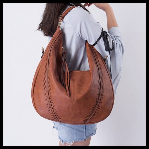 NEW LISBON Hobo Crossbody - Picture 6 of 8